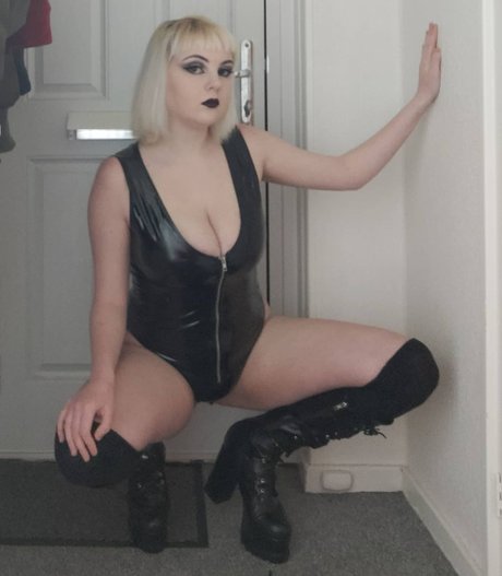 DinosaurQueen OnlyFans Nackt Leak