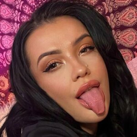 Daisy Deville Nacktbilder von OnlyFans