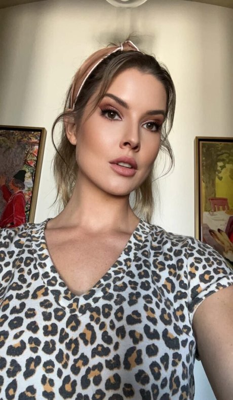 Amanda Cerny Nacktpornos auf OnlyFans