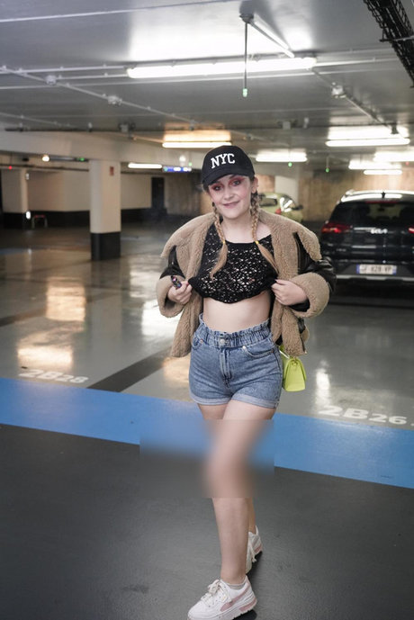 Louise Little French Leak von OnlyFans-Inhalten