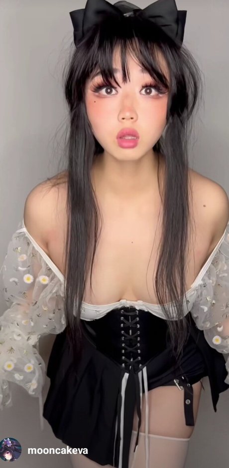 Mooncak eva_ OnlyFans-Leak