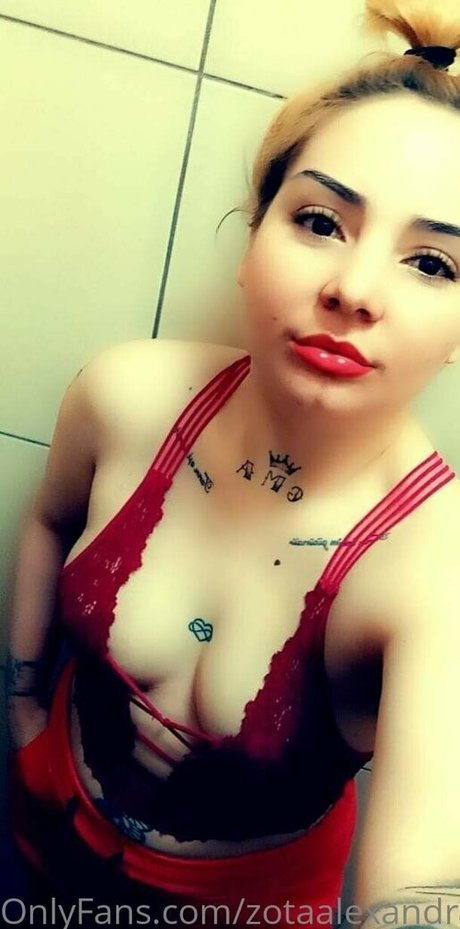 zotaalexandra OnlyFans Sex