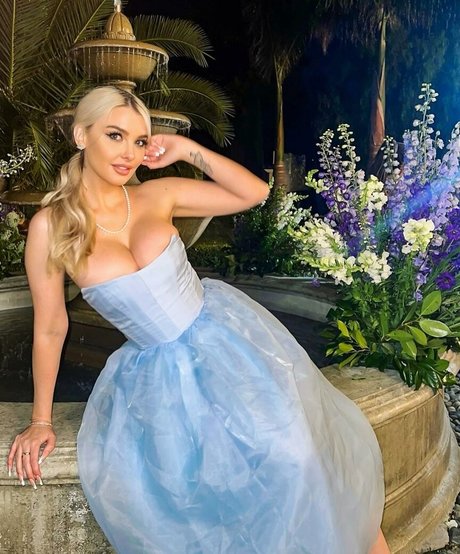 Emily Sears Nacktbilder von OnlyFans