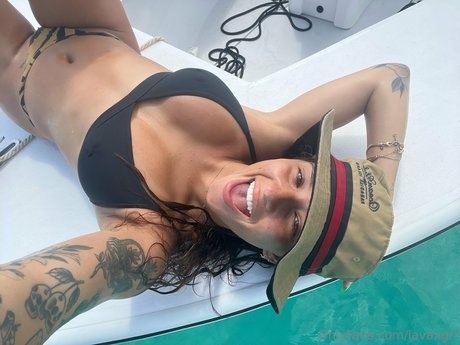 Lavagrll Lavaxgrll OnlyFans Nacktbilder