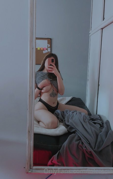 Lolcrecia Nacktbilder von OnlyFans