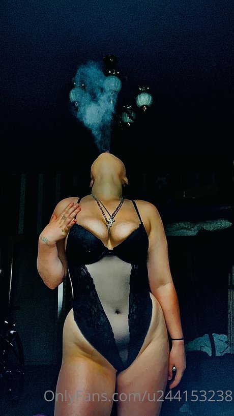 Zhanette Heiße OnlyFans Inhalte