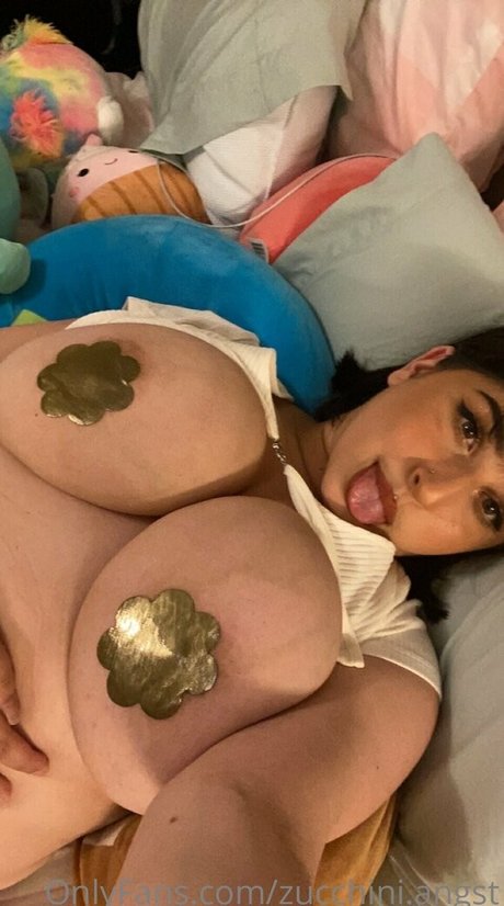 zucchini angst OnlyFans-Inhalte