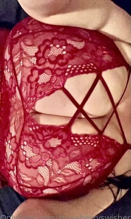 ztrawberryswisher OnlyFans Arsch Leak