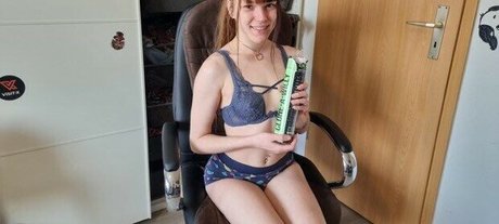 Anne Eden Nacktbilder geleakt OnlyFans Nacktporno