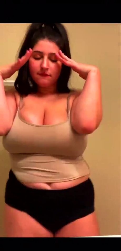 Zucchini OnlyFans geleakte Brüste