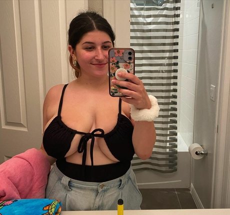 Zucchini Heiße OnlyFans Inhalte