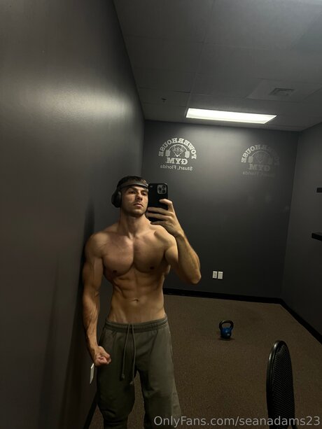 Seanadams23 OnlyFans gratis