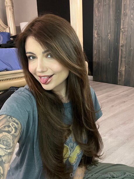 Adriaraexxx OnlyFans Nackt Leak