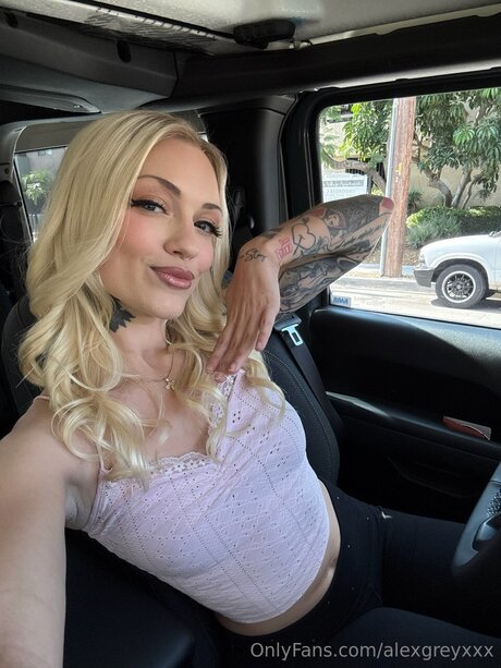 Alexgreyxxx OnlyFans explizite Inhalte
