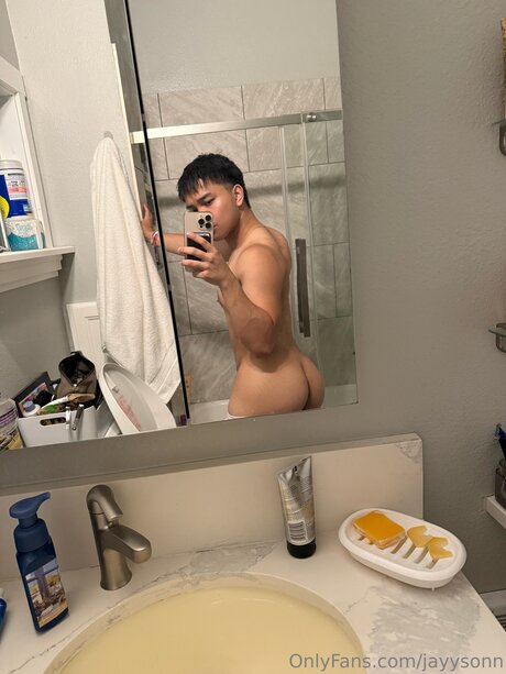Jayysonn OnlyFans Nacktbilder