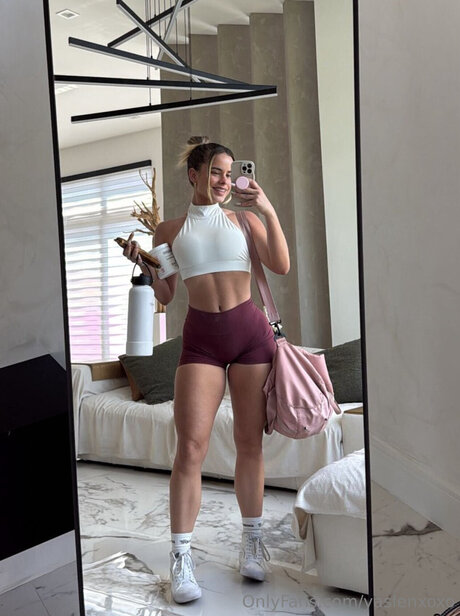 Yaslenxoxo Nacktpornos auf OnlyFans