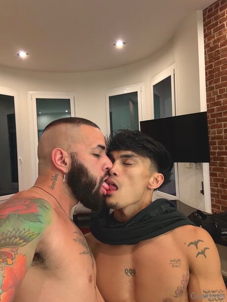 Guzdoes OnlyFans-Leaks