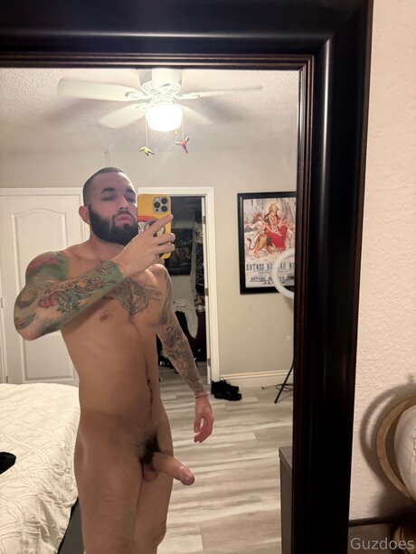 Guzdoes OnlyFans Nacktbilder geleakt
