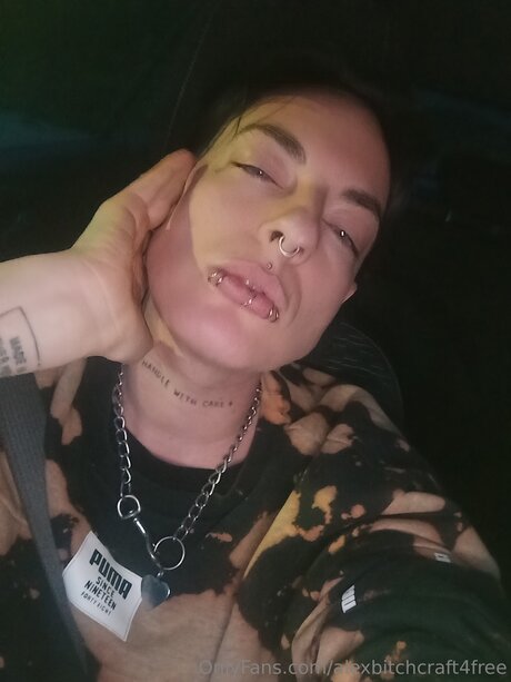 Alexbitchcraft4free OnlyFans Nacktfotos