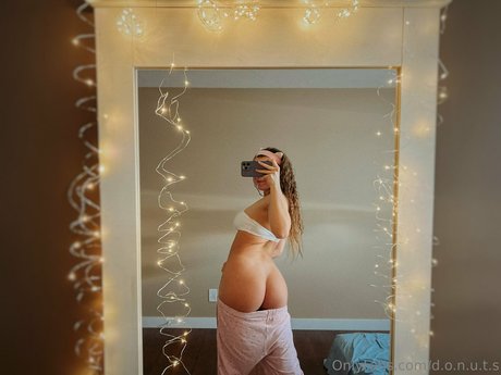 Duna D O N U T S Leaked OnlyFans Sex