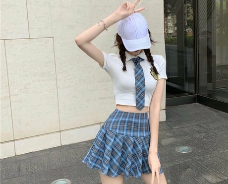 Ellem Ary OnlyFans Joi