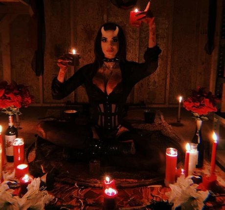 Hexgrlfrnd OnlyFans Leak