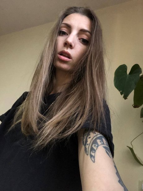 Kris naughty Geleakte OnlyFans-Inhalte