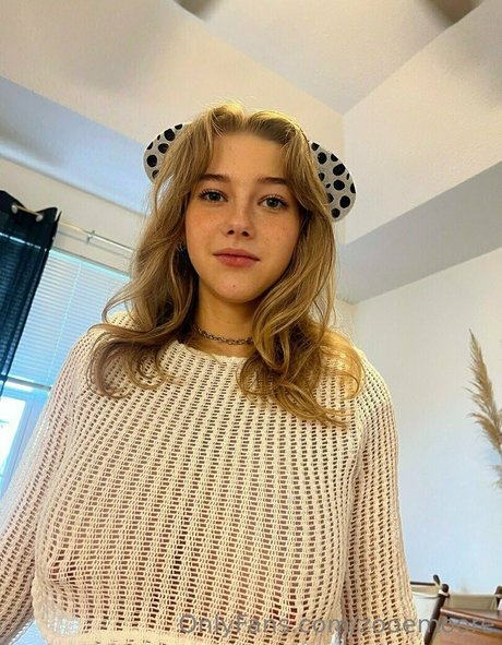 zooemoore OnlyFans Nackt