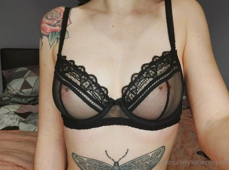 Katie Cooper OnlyFans Lesbisch