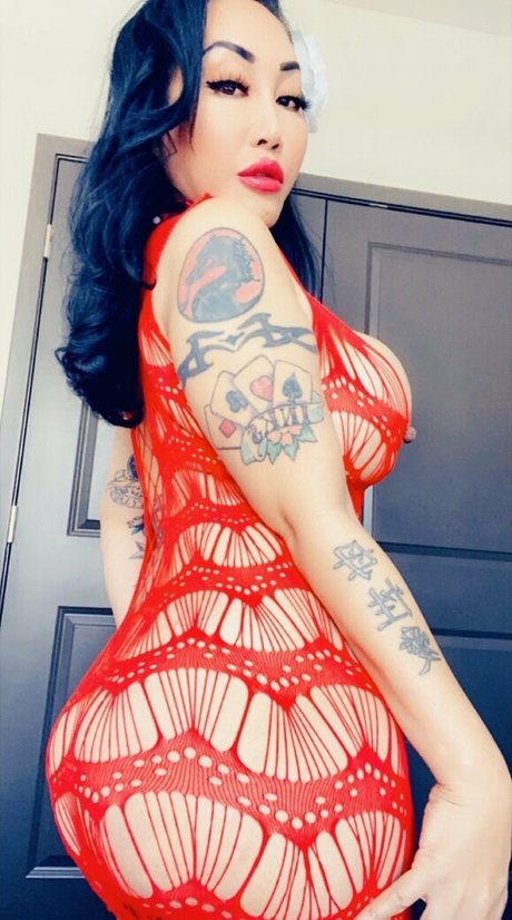 Mimi Miyagi Nackt auf OnlyFans