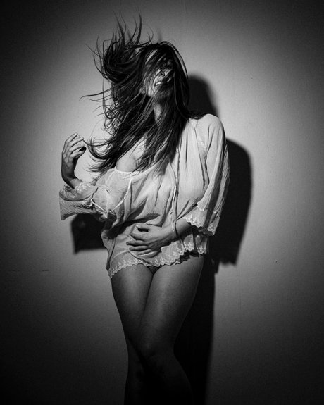 Model Adventurer Nacktbilder von OnlyFans