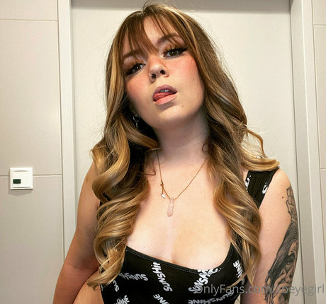 zoeyegirl XXX OnlyFans