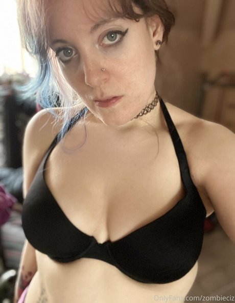 zombieciz OnlyFans Fotos