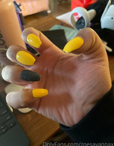 zoesavannax OnlyFans