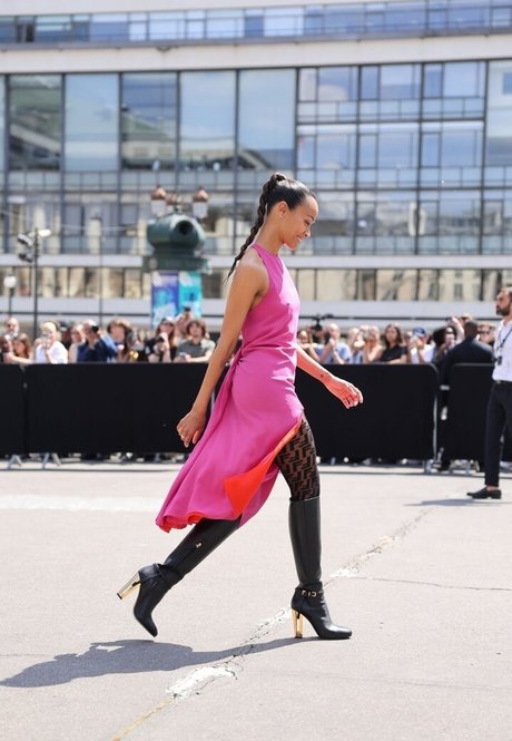 Zoe Saldana Titten OnlyFans