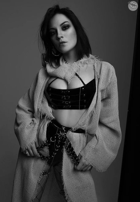 Zoe Volf Strip OnlyFans