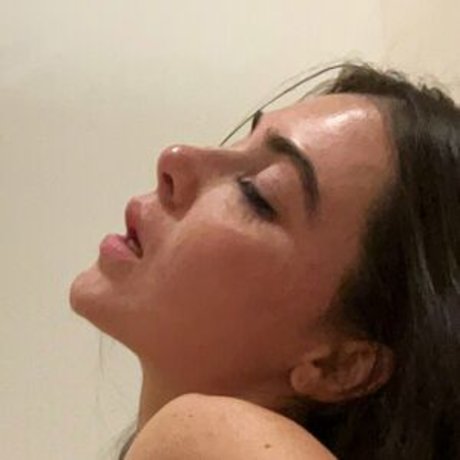 Zoe Roe OnlyFans Inhalte