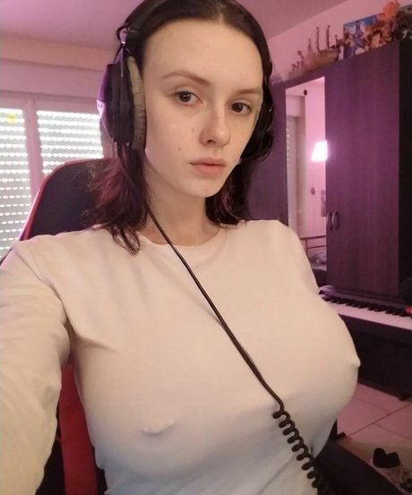 Zoepcbh Nacktporno OnlyFans