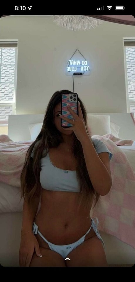 Zoe Fergurson Oben ohne OnlyFans