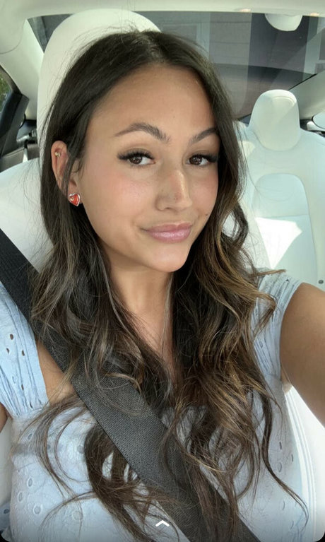 Zoe Ferguson OnlyFans schlank