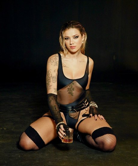 Elana Dara Strip OnlyFans