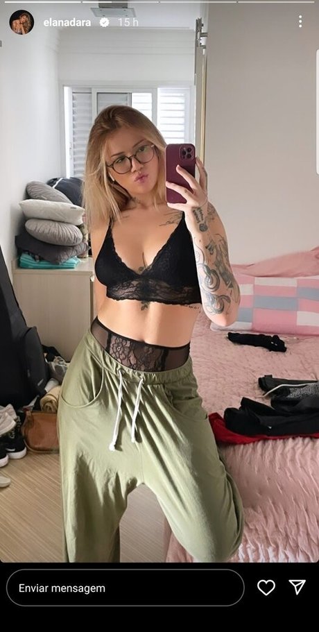 Elana Dara Nackt auf OnlyFans