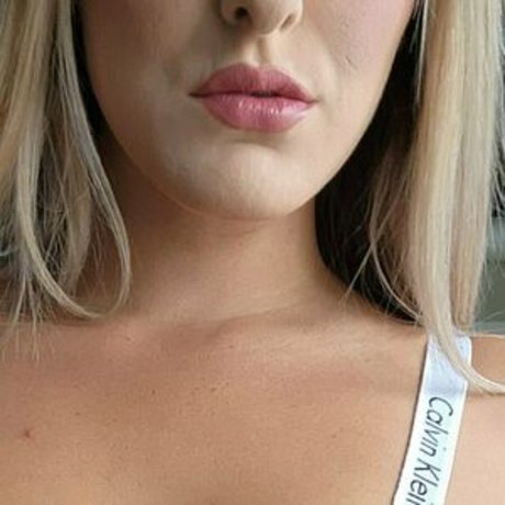 scarletwintersfree OnlyFans-Archiv