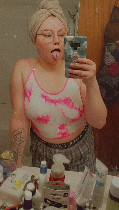 peachykeenstine22 OnlyFans Pornografie