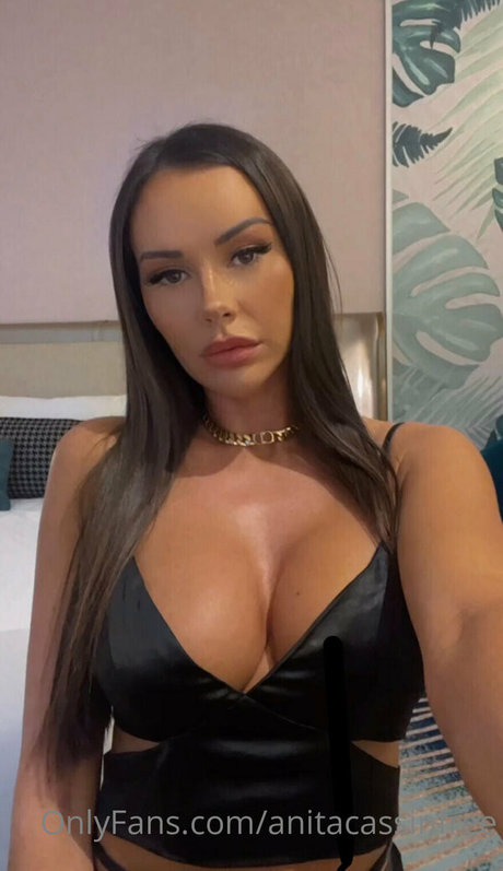 anitacassinfree OnlyFans-Leaks