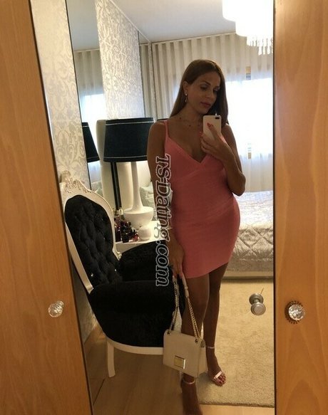 zaratrans OnlyFans-Archiv