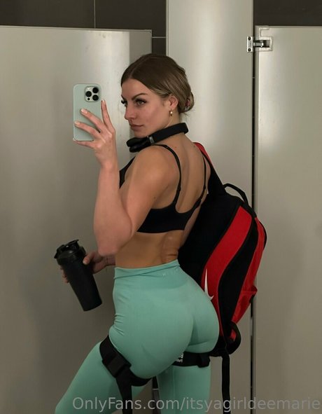 itsyagirldeemarie OnlyFans-Leaks