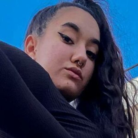 Leiirelopez21 OnlyFans-Model