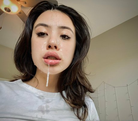 asiariverax OnlyFans-Leaks