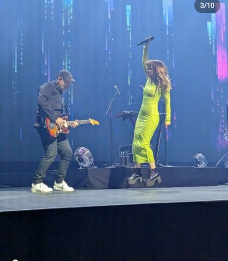 Lauren Mayberry Nacktbilder von OnlyFans geleakt